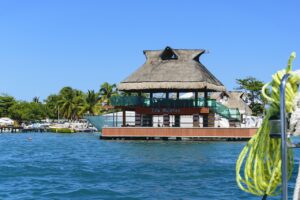 Continente americano: Descubre el Caribe de Brasil: Paraíso de Aguas Cristalinas y Playas Llenas