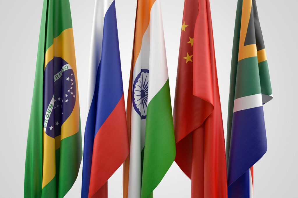 BRICS Pay avança e desafia a hegemonia do dólar no comércio global
