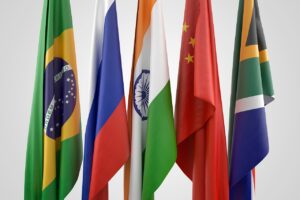 BRICS Pay avança e desafia a hegemonia do dólar no comércio global