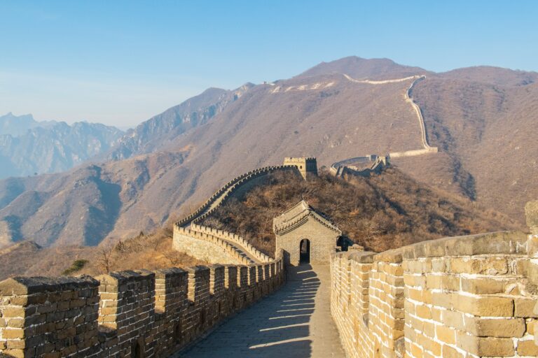 China acelera a integração no BRICS e desafia as potências ocidentais