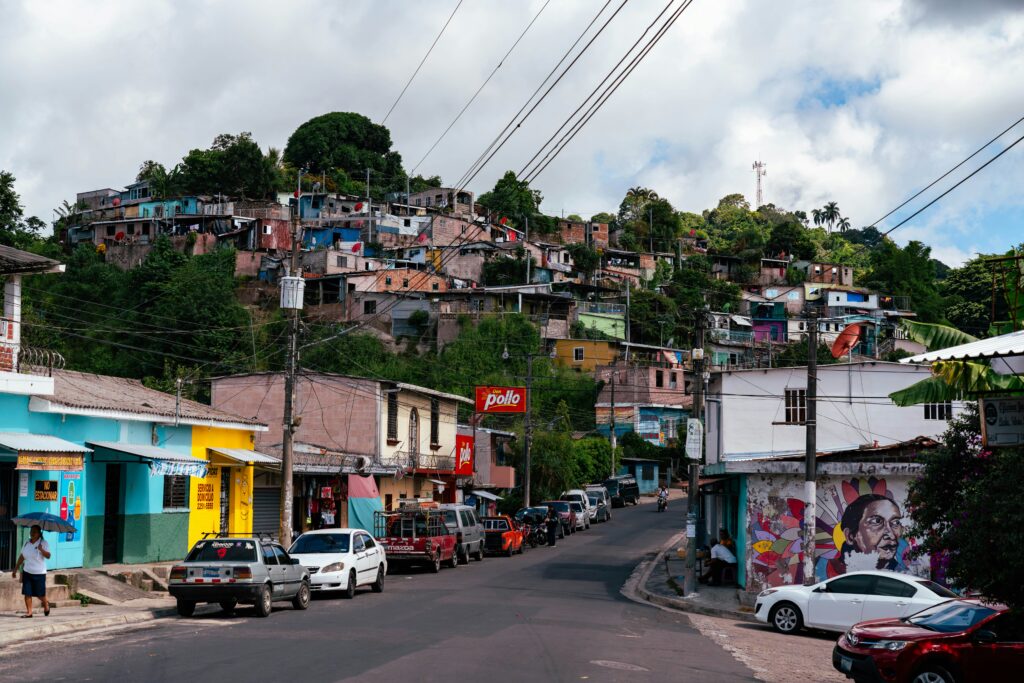 El Salvador expõe solidariedade ao Venezuela com ajuda humanitária urgente