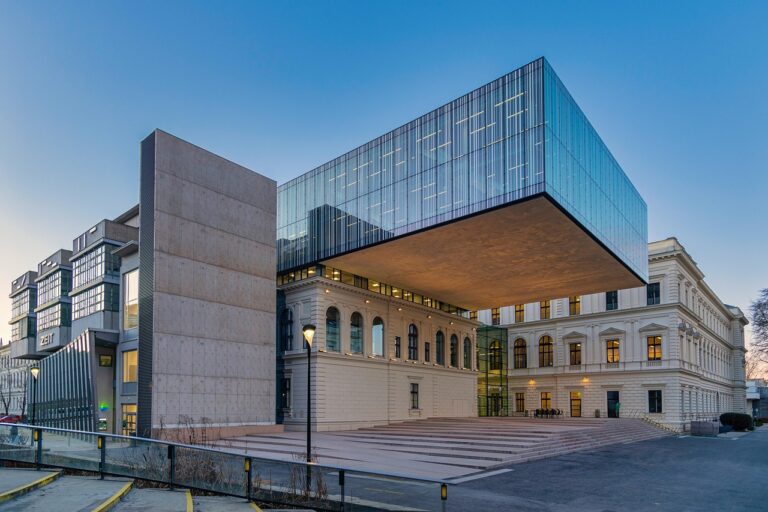 A Autonomia Universitária nos EUA: o Caso Harvard vs. Trump