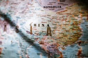Relações China-América Latina: Uma Análise Através da Literatura